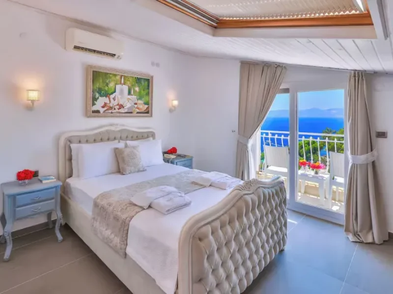 Honeymoon Room, Sea View