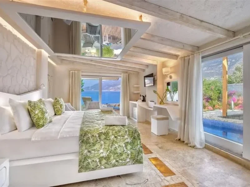 Superior, Sea and Pool View, With Pool