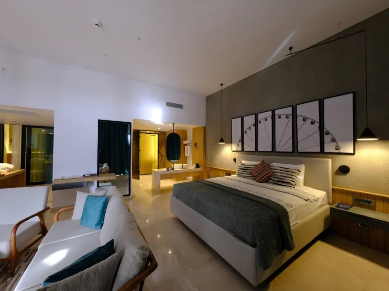 Junior Suite with Pool and Sea View